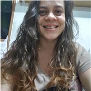 Formada em letras, com mestrado em literatura, leciono e corrijo redações